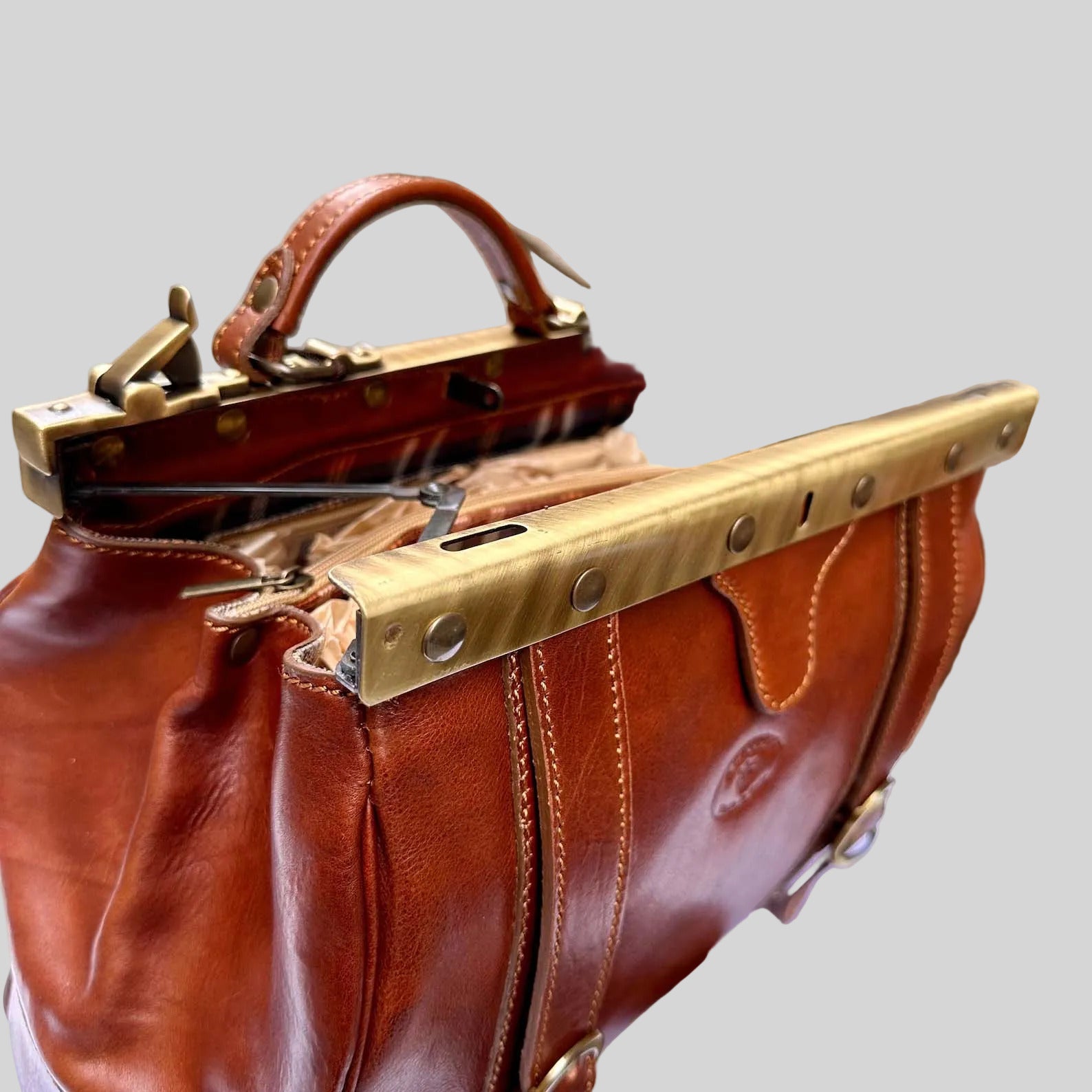 Italian Handmade Leather Doctor Bags | Medical Bag Purses | Medical Bag Full Grain Leather