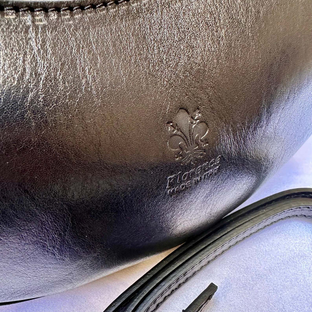 Italian Handmade Black Leather Crossbody Bag – Elegant Women’s Shoulder Purse