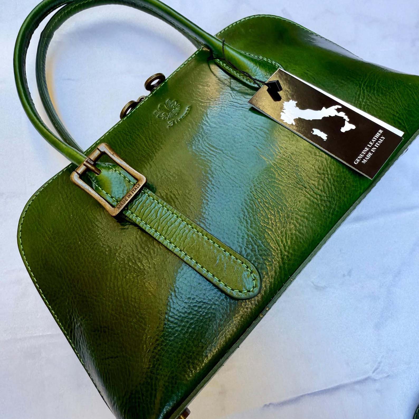 Handmade Italian Leather Tote: Elegant Green Shoulder Bag