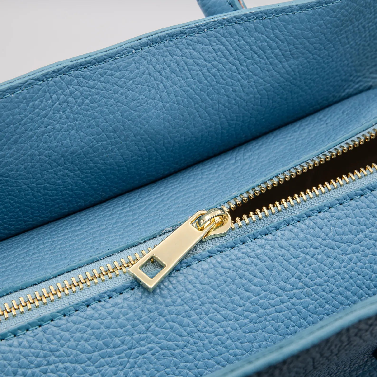 Italian Handmade Leather Bags For Woman ‖ Elegant Leather Tote From Florence, Light Blue Bag, Made in Italy